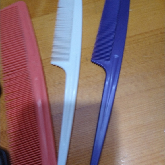 Free with purchase hair combs , pick, accessories bundle lot - Picture 4 of 5